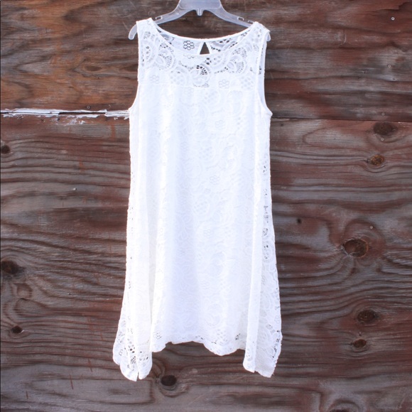 Robbie Bee Dresses & Skirts - Women’s Robbie Bee white sleeveless dress sz M